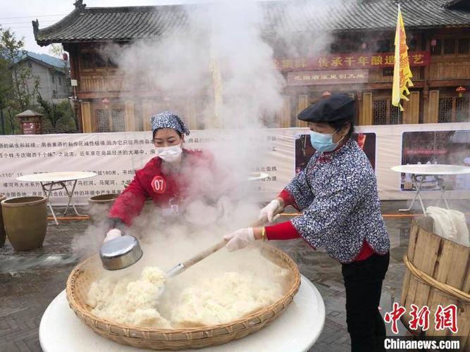 房县黄酒替代红酒，法国蓝带大厨东湖边烹制新楚菜